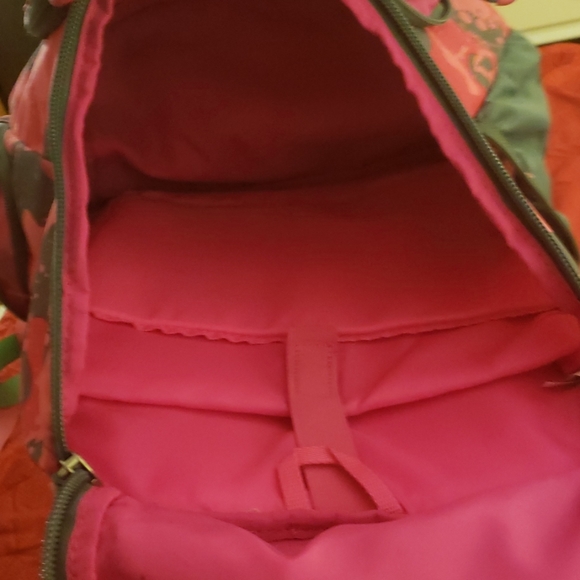Backpack army pink and grey good as new used once - Picture 3 of 7